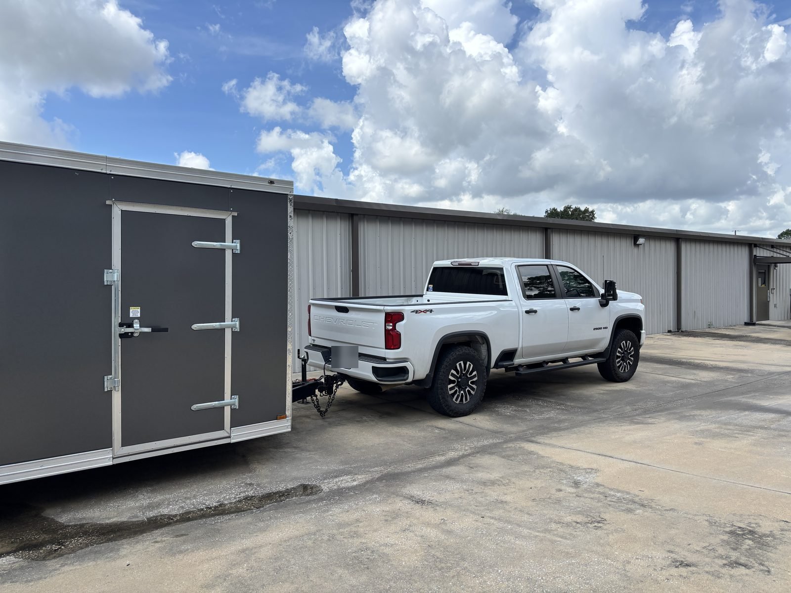 My 2500HD pulling the enclosed trailer
